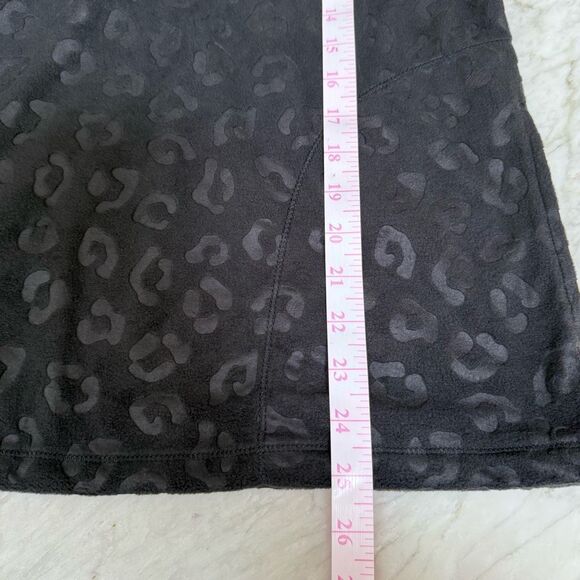 Comfort Code Women's Leopard-Embossed Fleece Quarter Zip Pullover Black XS NWT - Picture 8 of 8